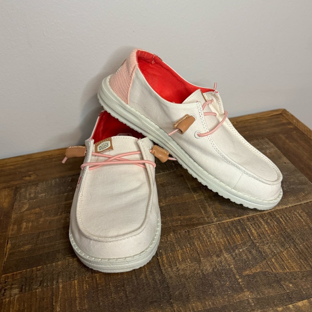New Pair of HeyDudes size 6 runs LARGE fits like a 7